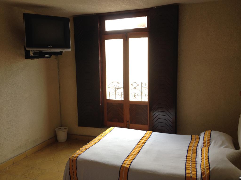 Hostal Casa Castillo Morelia Cameră foto
