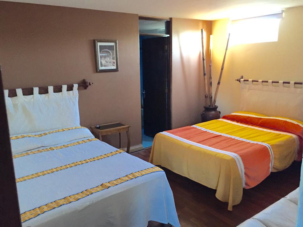 Hostal Casa Castillo Morelia Cameră foto